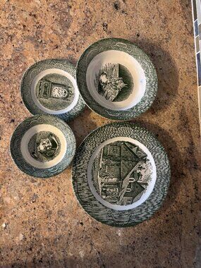 The Old Curious Shop 4 - Piece Green Dinner Dishes  #2